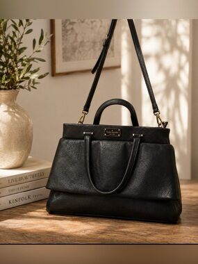 Kate Spade black carena kay street crossbody/ shoulder pebble bag